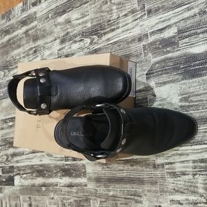 Black leather heeled booties